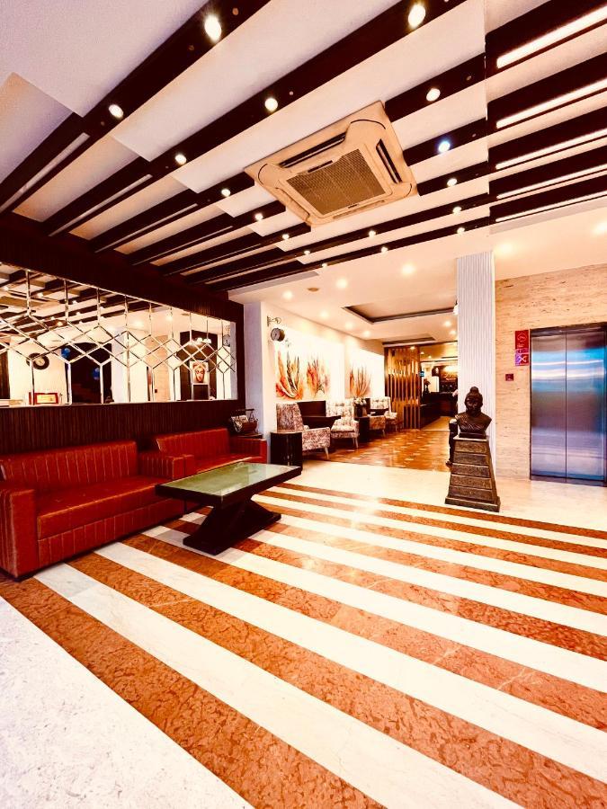 奥尼克斯酒店 德拉敦 外观 照片